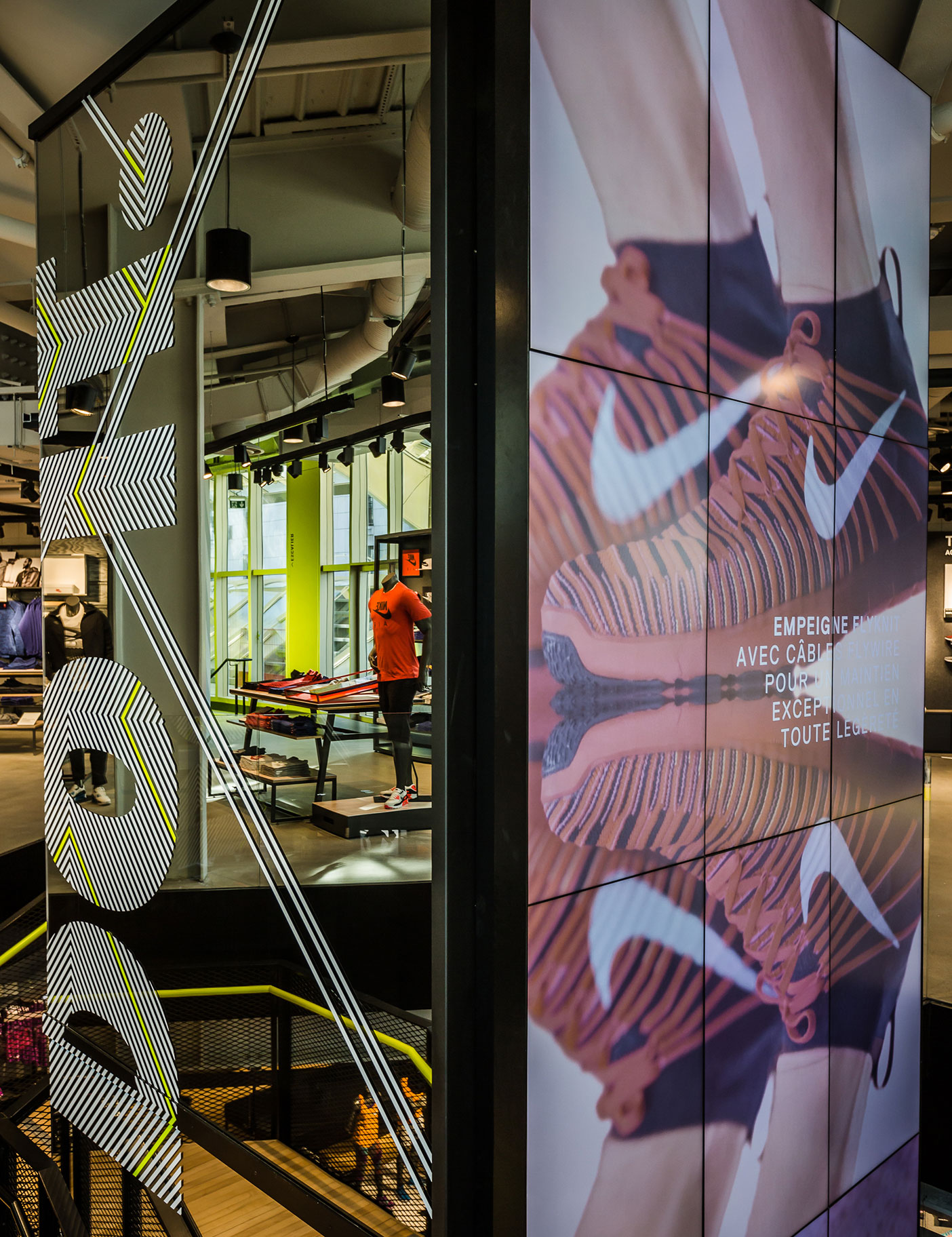 Aldworth James & Bond | Nike Store Les Halles - vinyl graphics